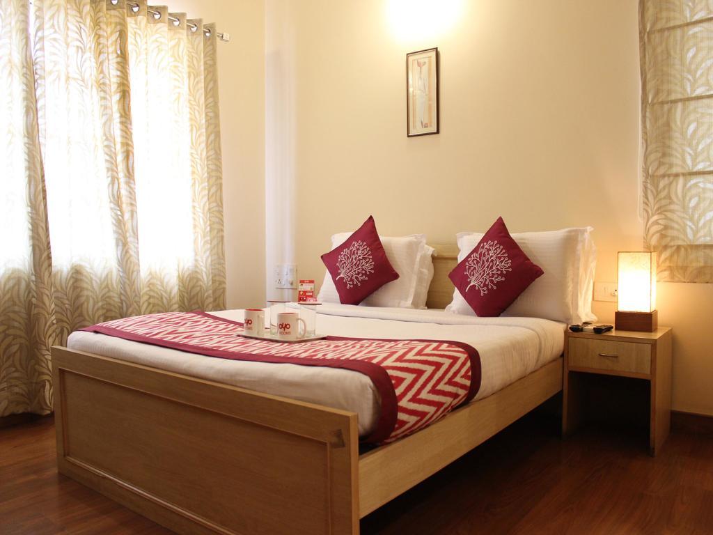 Falcon Suites Residency Road Bangalore Eksteriør billede